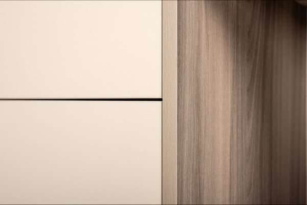 Тумба под ТВ Тайл 16.62 сатин 7045 SU, эмили блаш U9135, белый PE шагрень, напольная/навесная установка, собирается на любую сторону